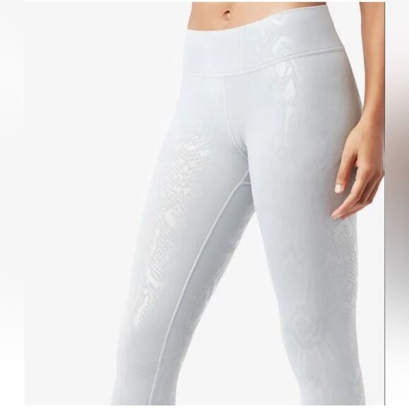 TEREZ Dove Gray Snakeskin Foil UpLift High Compression Leggings NEW Size S - Picture 2 of 12